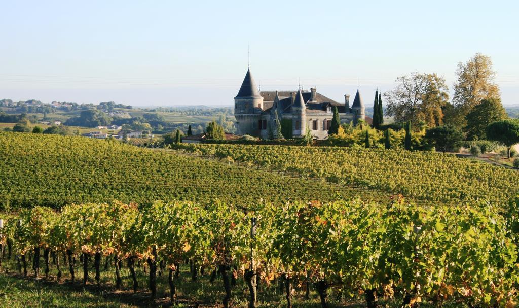 Chateau De La Grave Bourg-sur-Gironde Exterior photo